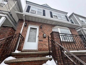 Building Photo - 460 Ave E