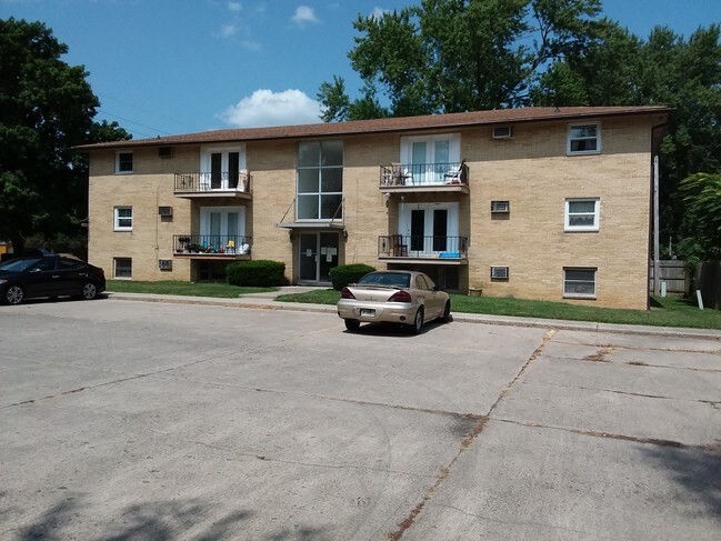 Foto del edificio - 904 Nursery Rd