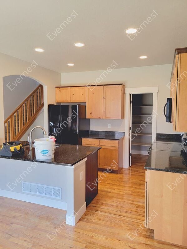 Foto del edificio - 2121 Blue Wing Dr