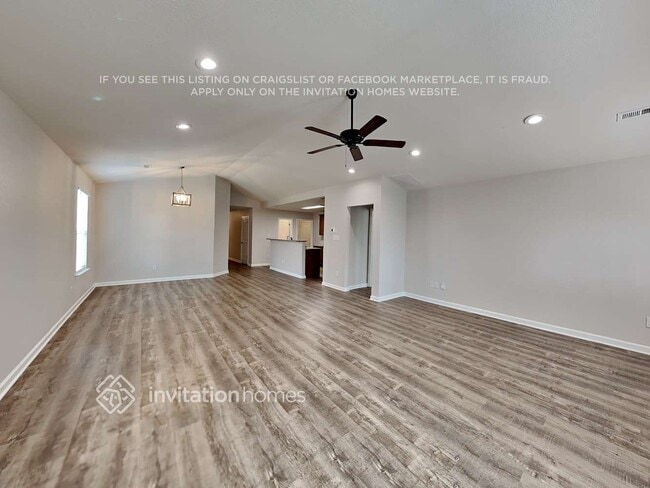 Building Photo - 3327 Drysdale Dr