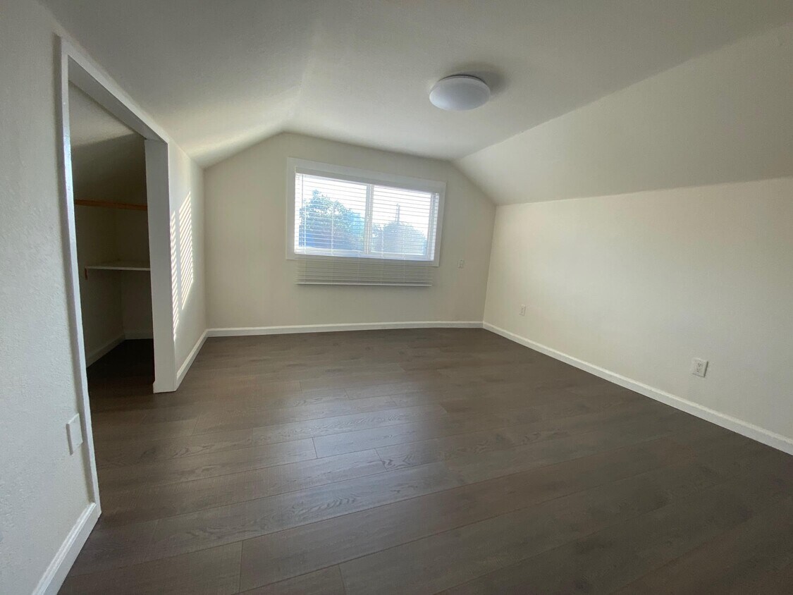 Foto principal - 93 N 25th St