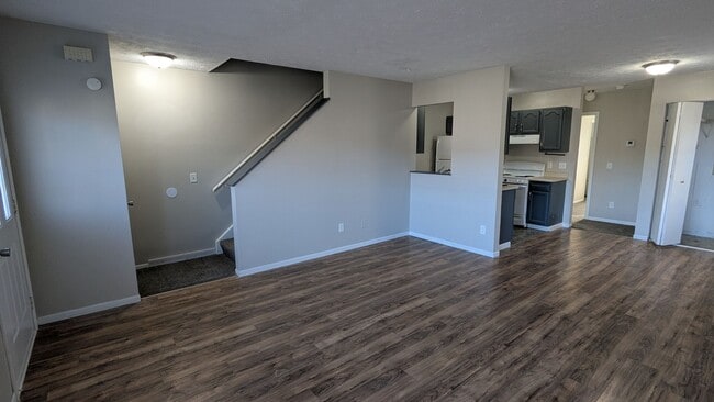 Foto del edificio - MN Cedar Village (859)