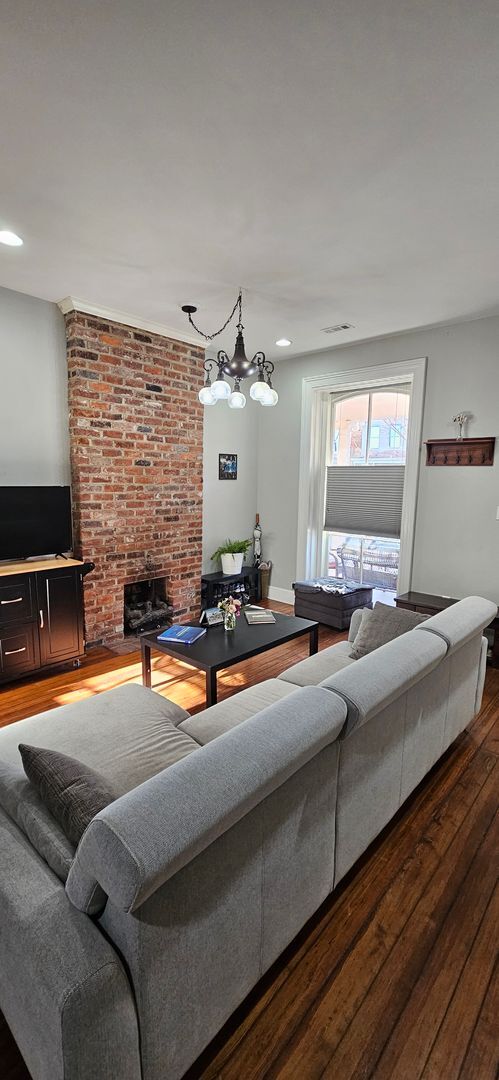 Foto del edificio - Church Hill, Libby Park Area, Fully Furnished - 2BR/2.5BA - Call Today To Schedule a Tour!