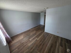 Building Photo - 5910 W 53rd St
