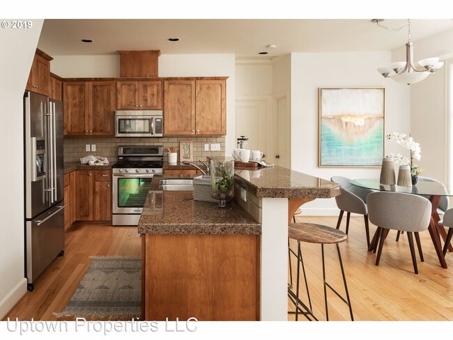Foto del edificio - 3 br, 2.5 bath House - 1916 SW IDAHO ST