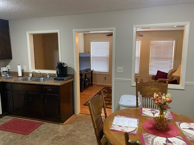 Foto del edificio - 203 Opal Ln