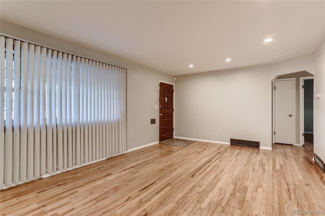 Foto del edificio - 6470 Olive St