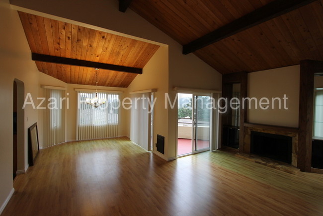 Building Photo - 109 S Lake Merced Hls