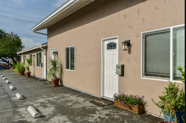 Photo - 675 Hamline St Apartment