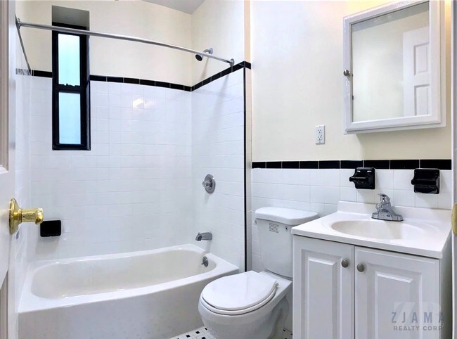 Building Photo - 135 Ocean Ave