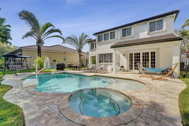 Building Photo - 1367 Camellia Cir