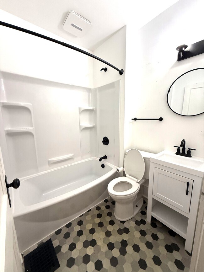 Foto del edificio - 731 E 28th St