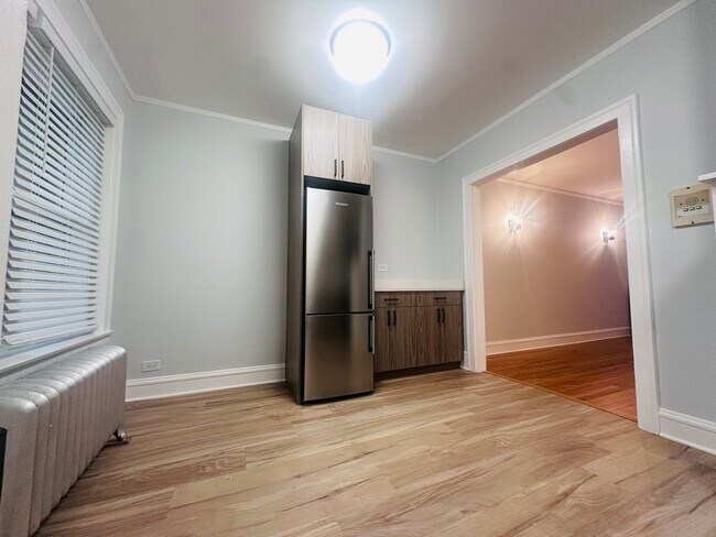 Foto del edificio - 5064 N Wolcott Ave