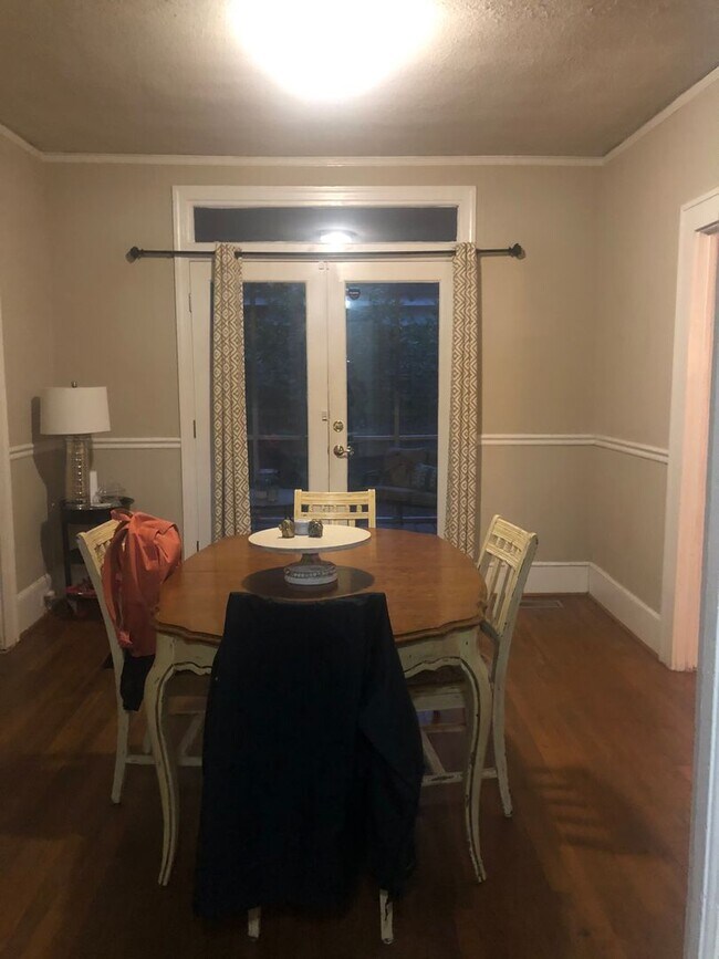 Foto del edificio - 4bed/2 bath close to USC, Five Points