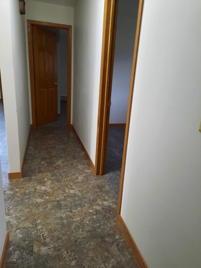 Foto del edificio - 3237 Runway Ave