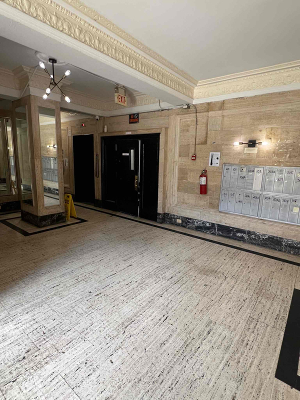 Building Photo - 157 S Harrison St