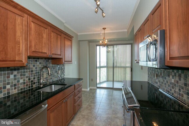 Foto del edificio - 19365 Cypress Ridge Terrace