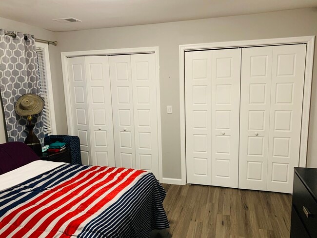 Bedroom 1 - 17 Livingston Ave