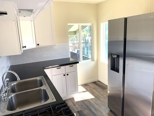 Foto del edificio - ***BEAUTIFUL REMODELED HOUSE 2BD/1BA AVAIL...