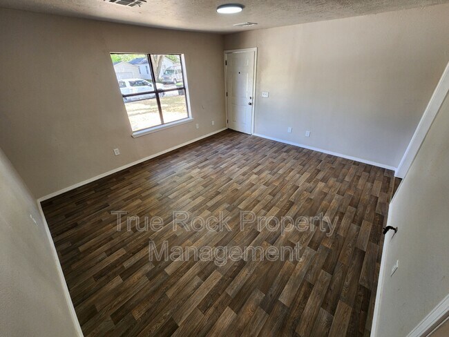 Foto del edificio - 315 S Cherry Ave