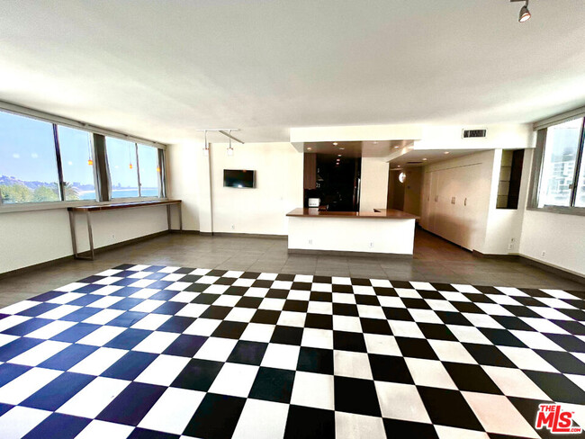 Foto del edificio - 17350 Sunset Blvd