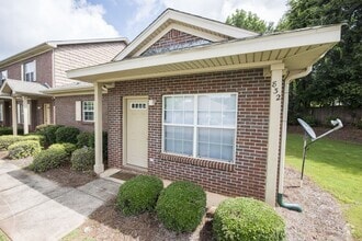 Building Photo - 832 Harvard Dr