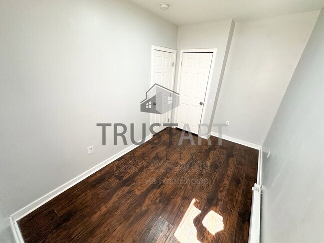 Building Photo - 1257 N 23rd St