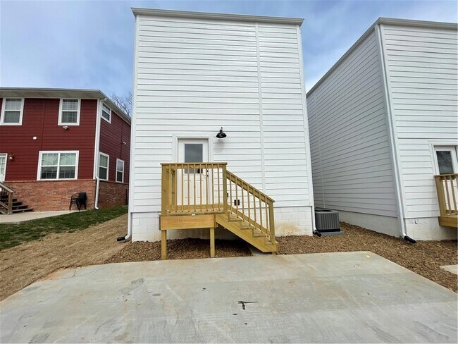 Foto del edificio - 1441 E Huntsville Rd