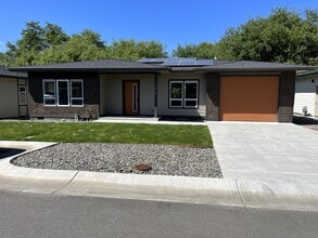 Building Photo - 3010 Nellie Wy