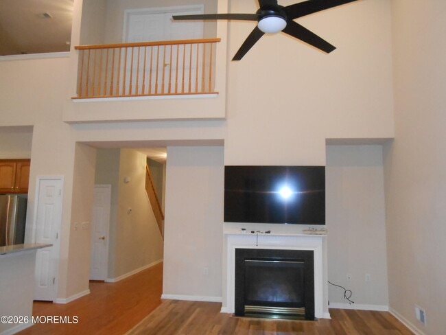 Building Photo - 10 Headwaters Pl