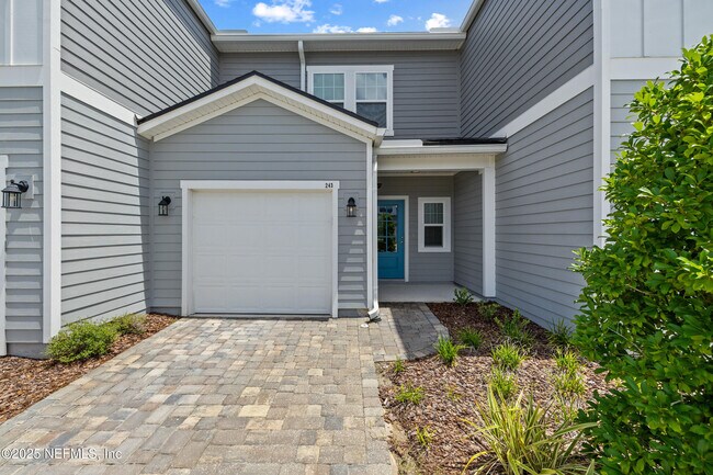 Foto del edificio - 243 Pine Bluff Dr