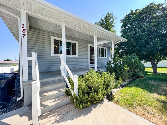 Foto del edificio - Charming House with spacious yard