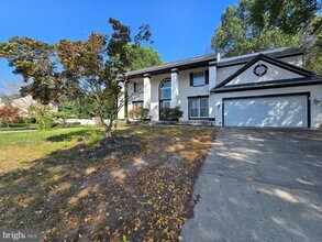 Building Photo - 1 Radcliff Ct