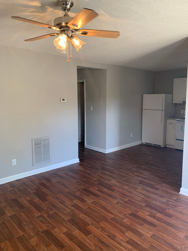 Piedmont Manor Apts Apartments in Kernersville, NC