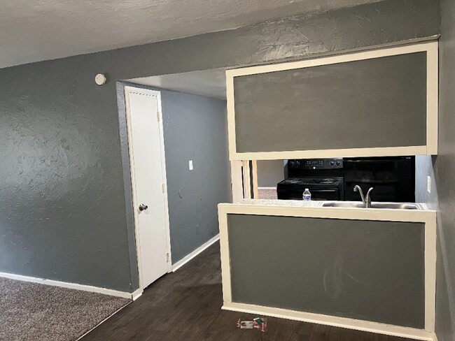 Foto del edificio - 3016 N Verity Pkwy