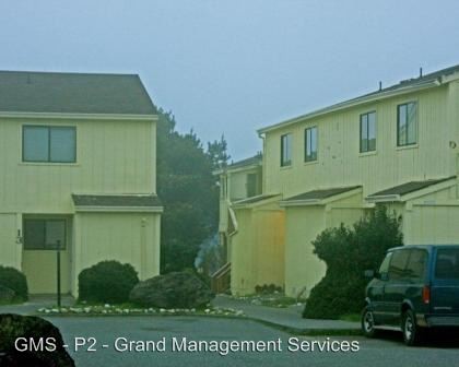 Foto principal - 29830 Hillcrest St
