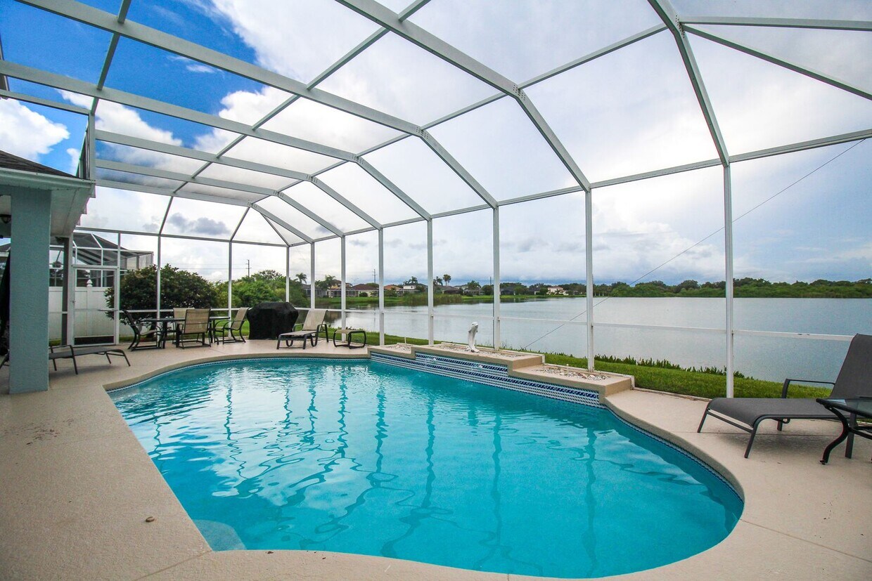 Primary Photo - Furnished Pool home in Glenn Lakes