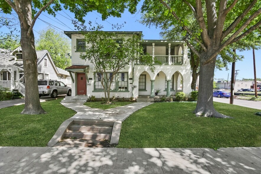 Photo - 6025 Lewis Street Unit