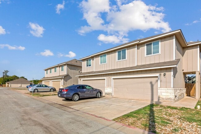 Foto del edificio - LH408 Carl Shipp Dr