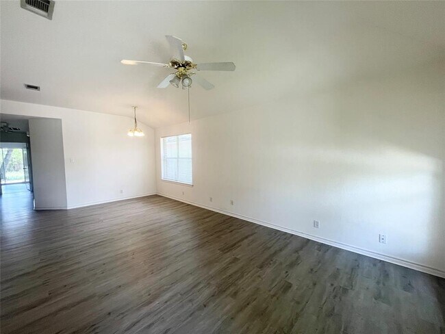 Building Photo - 13344 Water Oak Ln