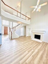 Building Photo - 9300 Hunter Chase Dr