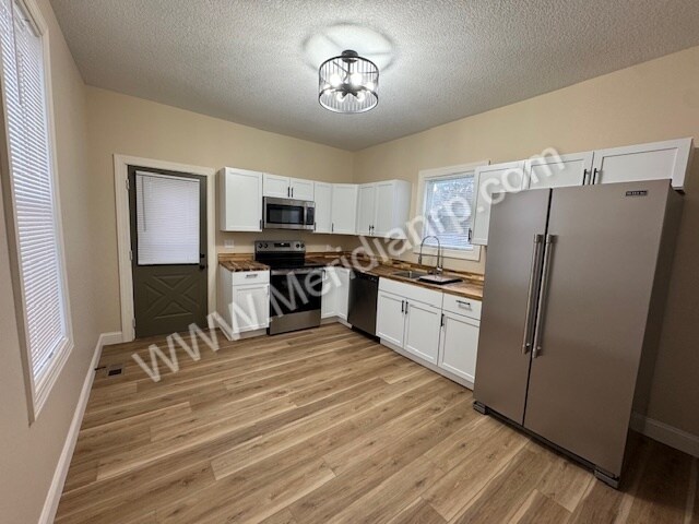 Foto del edificio - 739 W 4th St