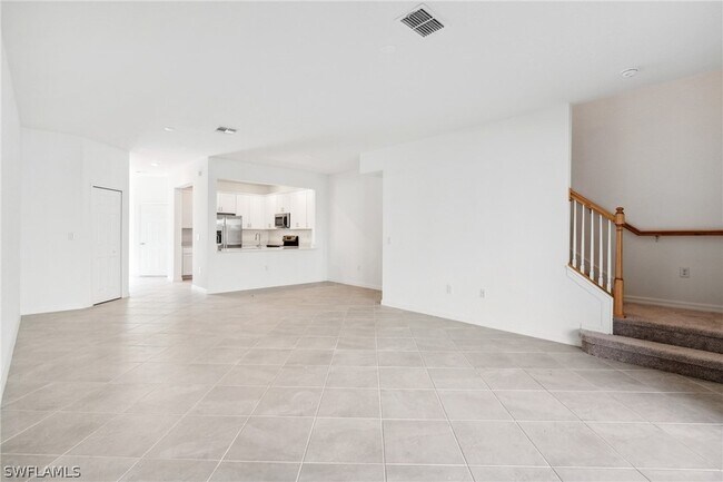 Building Photo - 2815 Blossom Wy