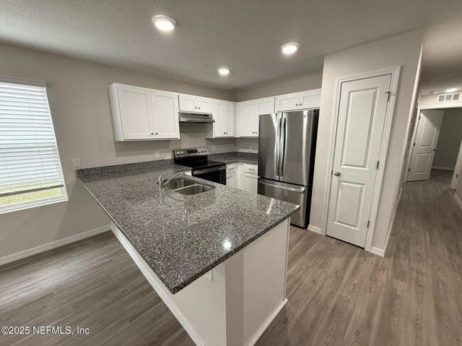 Building Photo - 11454 Oakfield Ct