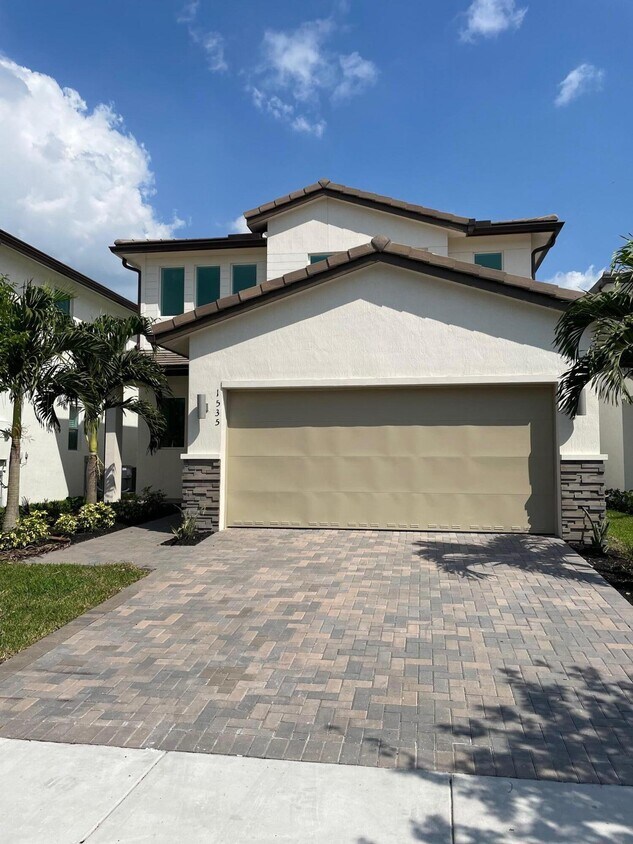 Foto principal - 1535 Verawood Ln