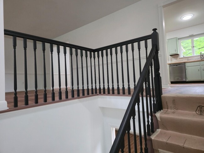 Building Photo - 51 Glenerie Ln