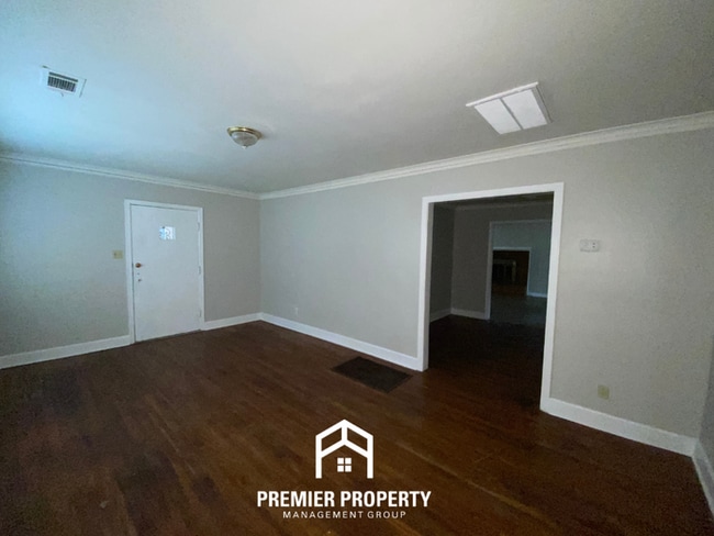 Photo - 1716 Warner Ave House