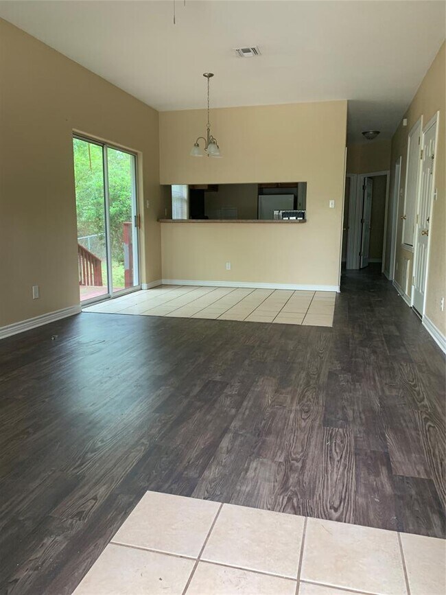 Building Photo - 137 N Kanaio Dr