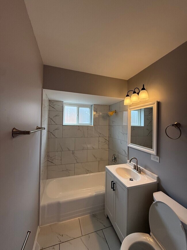 Building Photo - 7732 Lotus Ave