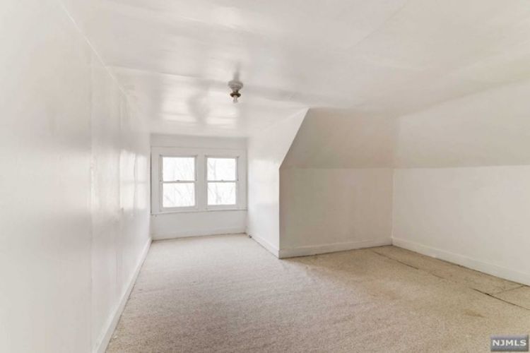 133 Grant Ave, Cresskill, NJ 07626 House Rental in Cresskill, NJ